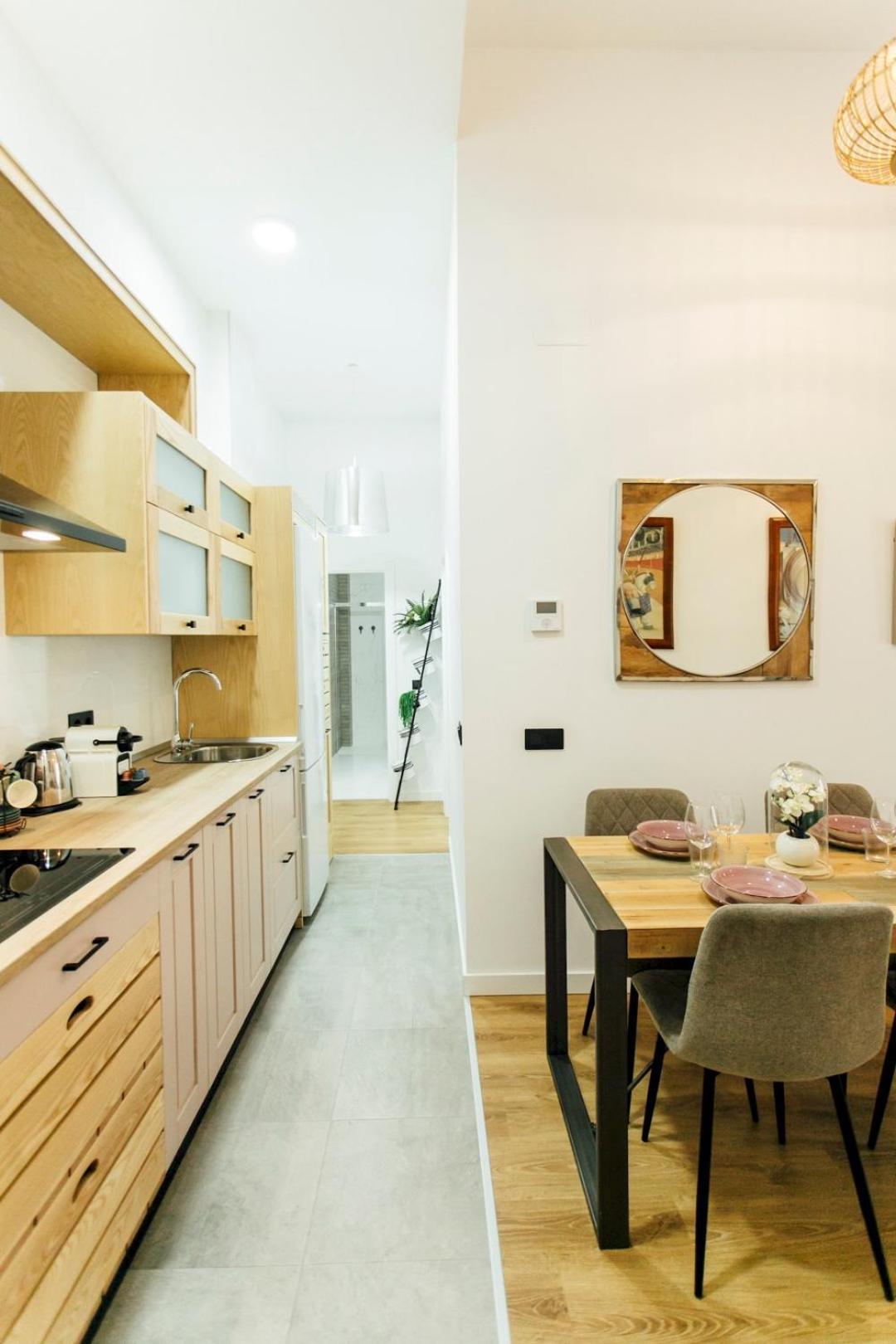 Modern With Seasonal Swimming Pool- 1Bd 1Bth- Goyeneta Appartement Sevilla Buitenkant foto