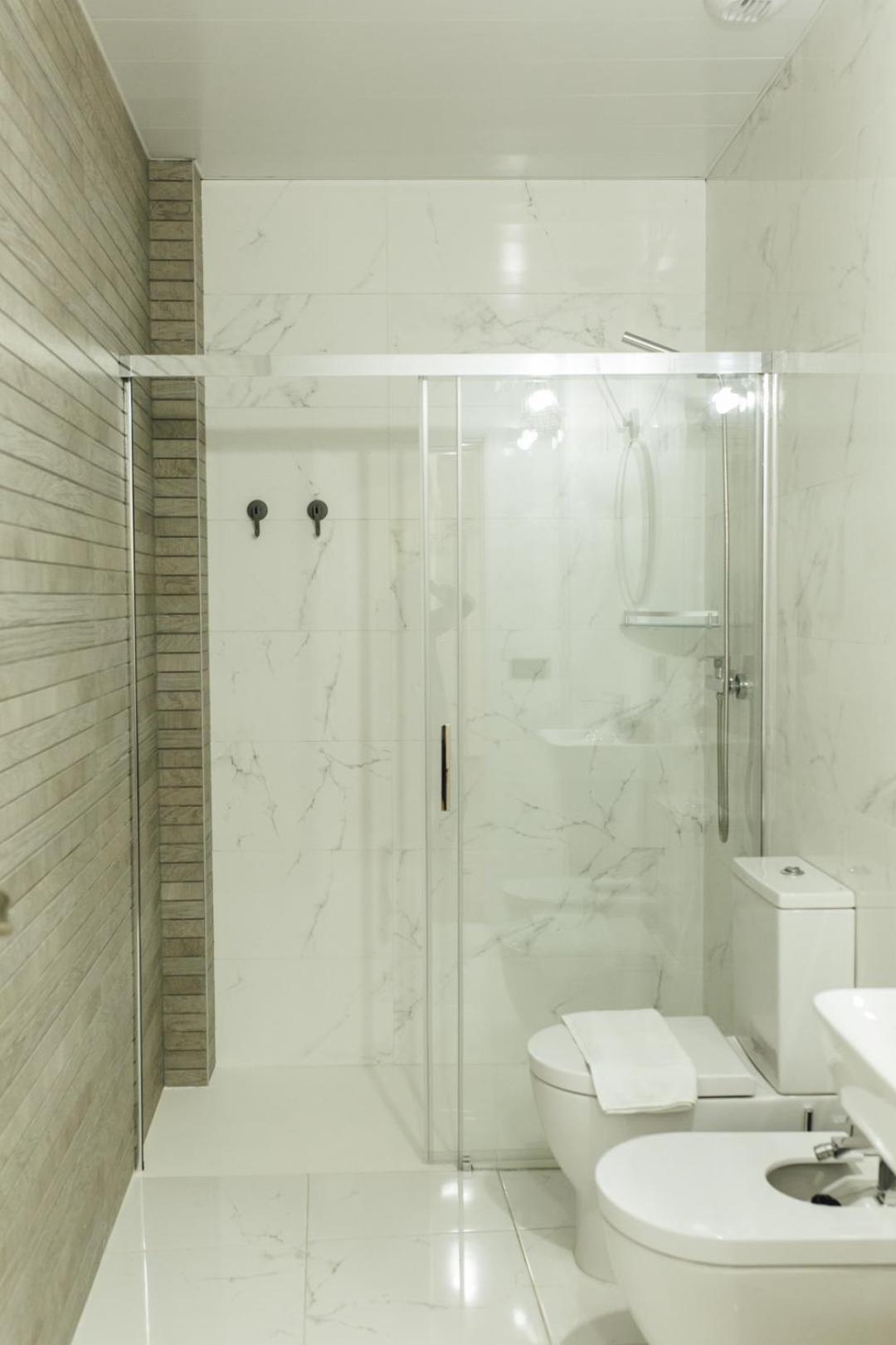 Modern With Seasonal Swimming Pool- 1Bd 1Bth- Goyeneta Appartement Sevilla Buitenkant foto